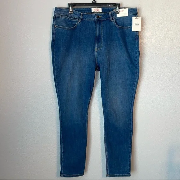 NWT Wrangler ‘Unforgettable Skinny’ High-Rise Jeans, Women’s Size 20W x 28 - Picture 6 of 7